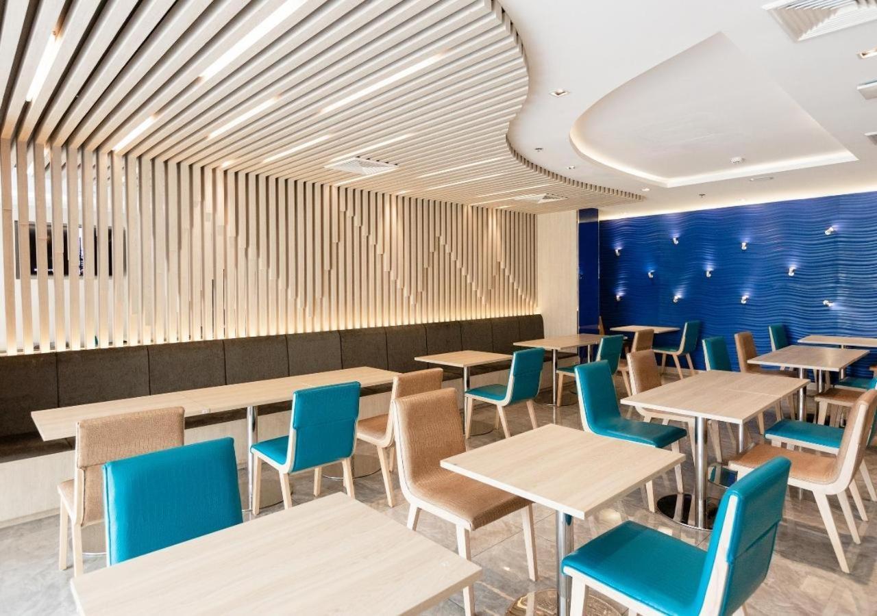 Holiday Inn Express Pattaya Central By Ihg Exterior photo