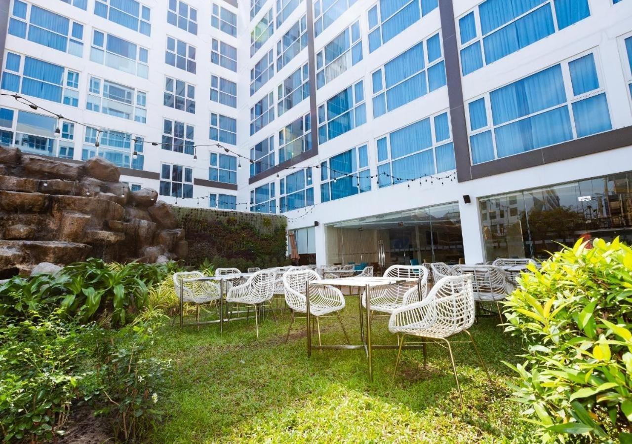 Holiday Inn Express Pattaya Central By Ihg Exterior photo