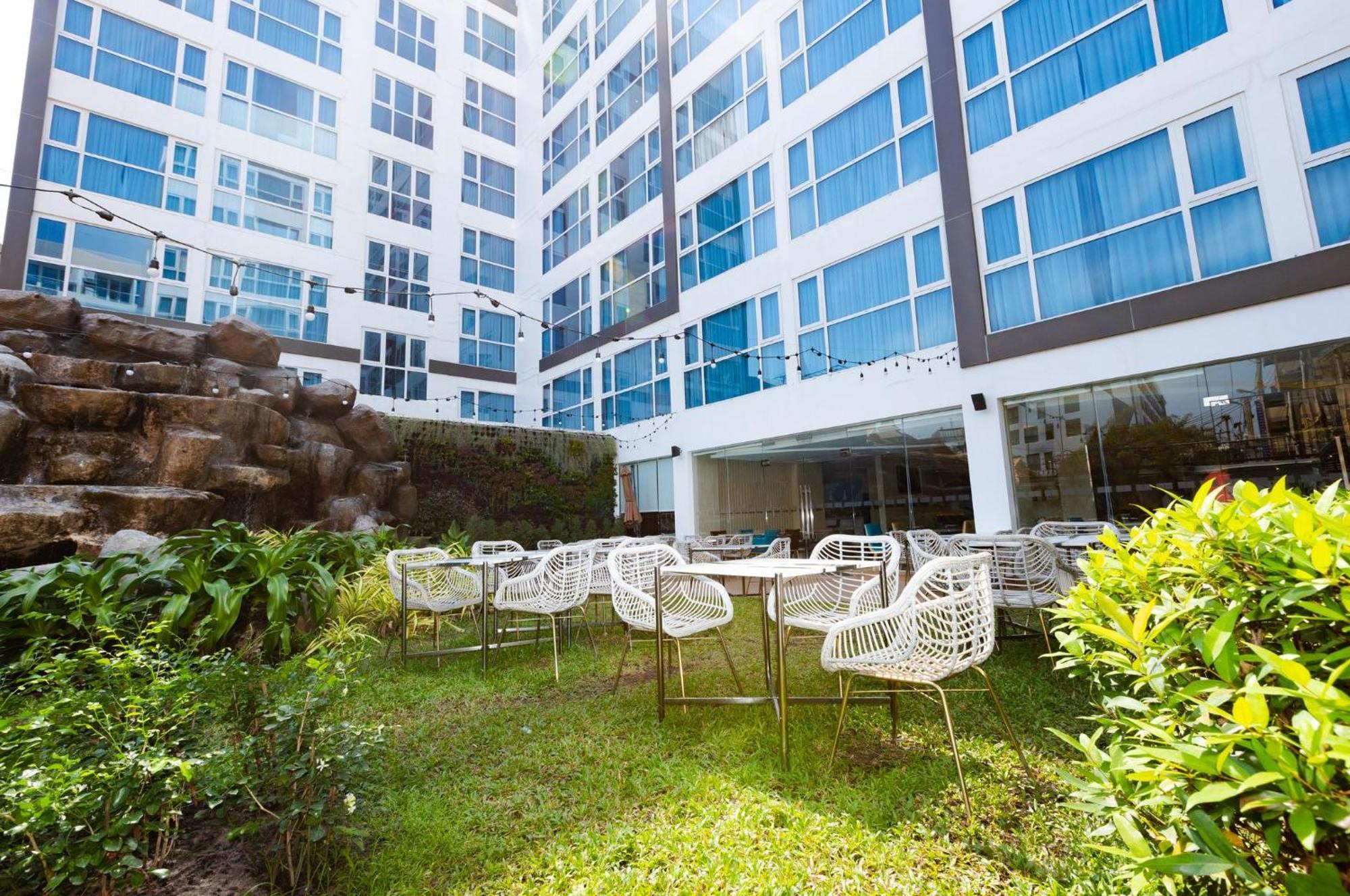 Holiday Inn Express Pattaya Central By Ihg Exterior photo